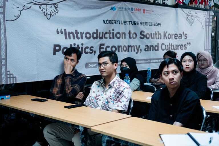 Di HI UMM, Pakar University of Auckland Dr. Hee-seung Lee Ungkap Strategi Drakor Rajai Dunia Hiburan