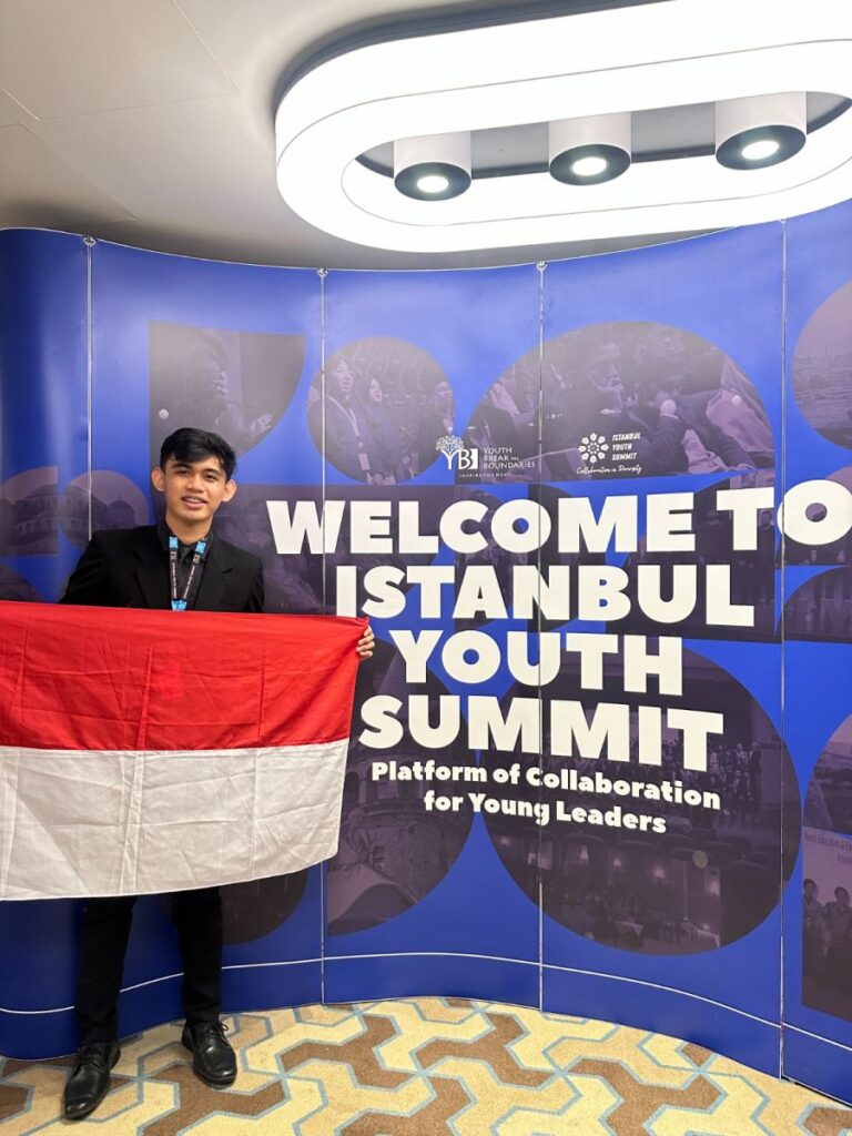 Inovasi Bidang Lingkungan, Mahasiswa HI UMM Sabet Tiga Penghargaan pada Ajang Internasional di Turki