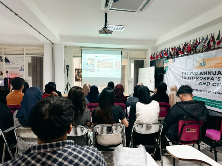 Dari Alat Makan hingga Hallyu: Pakar Korea Ungkap Kunci Sejarah Korea dalam Kolaborasi UMM dan Auckland