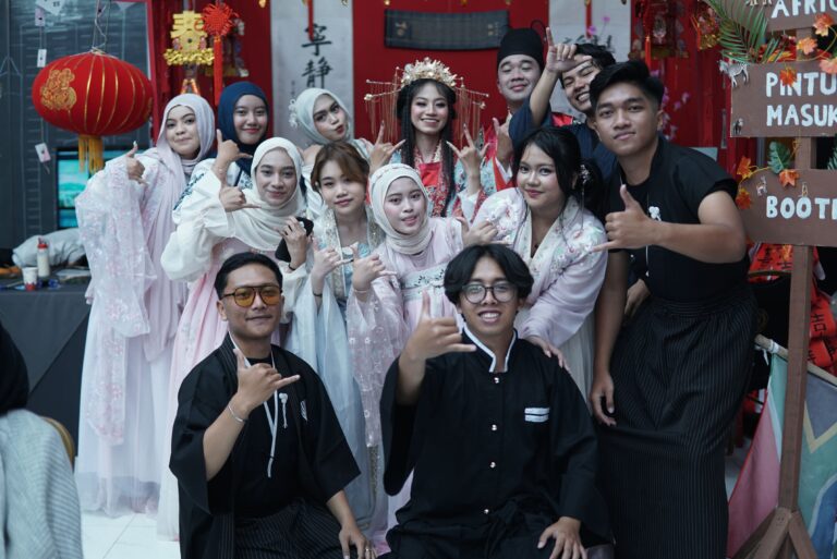 Ketika Teori Bertemu Festival: ‘Atmospheral’ UMM Sulap Praktikum Akhir Jadi Spektakel Budaya