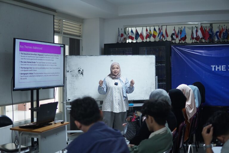 Kupas Krisis Demografi dan Ilusi Meritokrasi, Dosen HI UMM Bedah Akar Ketimpangan Sosial Korea Selatan